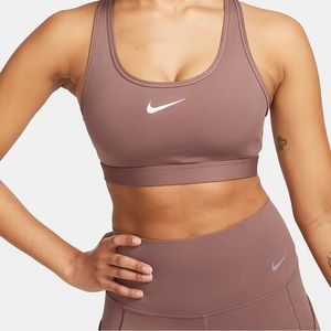 Nike Swoosh Medium Support
Women's Padded Sports Bra